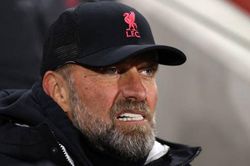 Liverpool thua đau Brentford, Klopp đổ lỗi trọng tài
