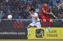 HLV Antoine Hey: 'Tuyển Việt Nam chơi chưa tốt'