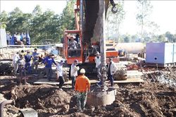 Đồng Tháp: Nỗ lực cứu bé trai liên tục suốt hơn 75 giờ