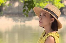 Phong cách thời trang từ phim đến đời thực của 'ác nữ màn ảnh' Băng Di