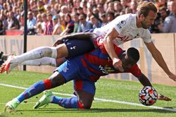 Nhận định bóng đá Crystal Palace vs Tottenham: Bám sát MU
