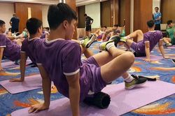 Mưa lớn, đội tuyển Việt Nam hủy tập ngoài trời tại Jakarta