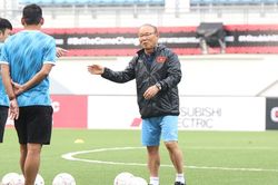 Tin nóng AFF Cup ngày 5/1: Tuyển Việt Nam làm quen sân thi đấu tại Indonesia