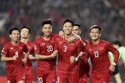 ĐT Việt Nam thăng tiến BXH FIFA, tăng mấy hạng nếu vào chung kết AFF Cup?