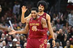 Trận đấu phi thường của Donovan Mitchell ở đâu trong lịch sử NBA?