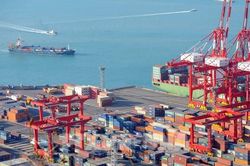Nền kinh tế Hàn Quốc tìm cách 'vượt cạn' trong năm 2023