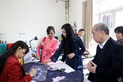 Kinh tế Kinh tế Mong muốn đưa các sản phẩm truyền thống, riêng có của Huế ra thế giới
