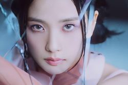 Màn solo của Jisoo Blackpink sẽ bị hoãn đến tận cuối năm 2023?
