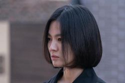 Bên trong poster nhân vật của 'The Glory' ẩn chứa cái kết rùng rợn?
