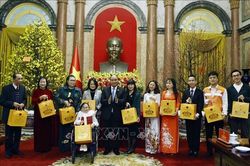 Tấm gương sáng tạo ra những nguồn năng lượng tích cực