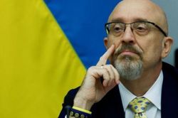 Bộ trưởng Quốc phòng Ukraine: Kiev đang thực hiện sứ mệnh của NATO trong cuộc xung đột với Nga