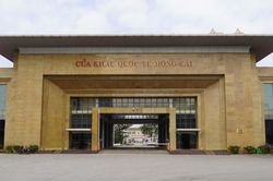Trung Quốc bỏ nhiều quy định kiểm dịch khắt khe tại cửa khẩu Móng Cái