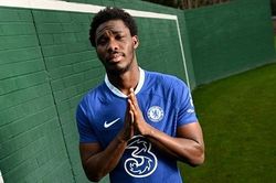 Chelsea bị kiện lên FIFA