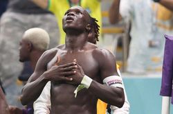 Aboubakar có thể thay thế Ronaldo ở MU?