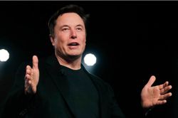 Elon Musk phá kỷ lục thế giới Guinness sau khi mất gần 200 tỷ USD