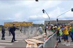 Bạo loạn dữ dội phản đối Tổng thống Brazil mới đắc cử