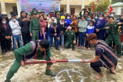 Quảng Nam: Nhiều hoạt động hướng về người dân biên giới