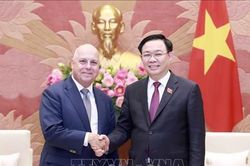 Chủ tịch Quốc hội Vương Đình Huệ tiếp Bộ trưởng Ngân khố - Thương mại - Đầu tư - Quan hệ công nghiệp bang Victoria, Australia