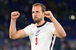Harry Kane là giải pháp cho vị trí số 9 của MU