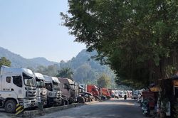Lạng Sơn bỏ khu trung chuyển hàng hóa và khu phi thuế quan
