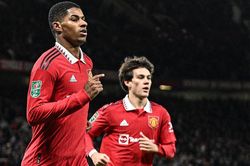 Tin bóng đá MU 11/1: Rashford cân bằng thành tích ghi bàn của Rooney