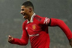 Rashford bùng nổ cú đúp, Man United đoạt vé bán kết League Cup
