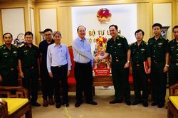 Lãnh đạo thành phố Hồ Chí Minh thăm, chúc tết Cơ quan Thường trực Bộ Tư lệnh BĐBP