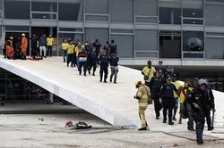 Brazil trả tự do cho hàng trăm người bị bắt giữ trong vụ bạo loạn