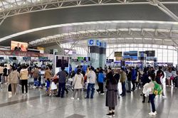 Lượng khách quốc tế qua sân bay Nội Bài dịp cao điểm Tết đạt 75% trước dịch