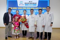 Ghép tế bào gốc cứu sống bé gái 6 tuổi bị u nguyên bào thần kinh