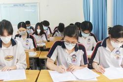Chênh lệch điểm thi giữa đề của Sở và đề của trường, vì sao?