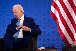 Đảng Cộng hòa đòi điều tra giữa lúc ông Biden đang ở một nơi xa