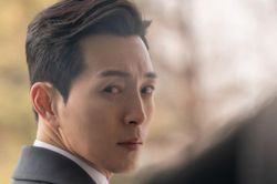 Jung Sung Il được mệnh danh là 'Lương Triều Vĩ của Hàn Quốc' sau khi đóng 'The Glory'