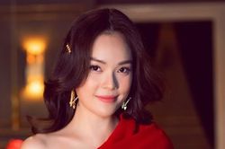 Cuộc sống 'ám ảnh' của mỹ nhân màn ảnh Việt ra sao sau khi bị tung clip đòi nợ 6 tỷ đồng?