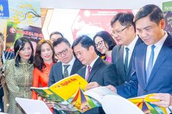 Nghe An's 2023 Press Festival opens in Vinh City