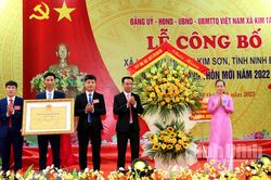 Kim Tân đón Bằng công nhận xã đạt chuẩn nông thôn mới