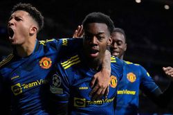 Tin bóng đá MU 13/1: Everton hỏi mượn tiền đạo MU