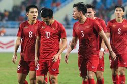 Tuyển thủ Việt Nam tranh luận cực căng sau trận hòa Thái Lan