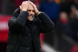 Pep Guardiola: 'Rashford đã việt vị, cậu ta làm thủ môn và hậu vệ Man City mất tập trung'