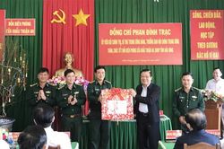 Đồng chí Trưởng Ban Nội chính Trung ương thăm, chúc Tết Đồn Biên phòng cửa khẩu Thuận An, BĐBP Đăk Nông
