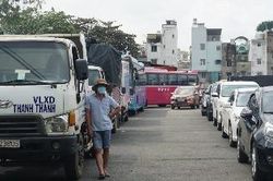 Cách TP.HCM xoay xở, hóa giải dòng xe ùn ứ đi đăng kiểm