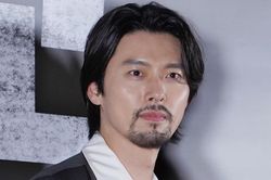 Hyun Bin hé lộ cách ghi trọn 'điểm 10' với Son Ye Jin nhờ bộ môn golf
