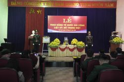 Trao Bằng 'Tổ quốc ghi công' cho 3 gia đình thân nhân liệt sỹ