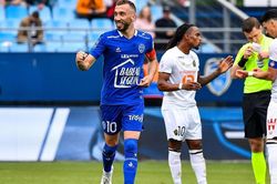 Nhận định bóng đá Lille vs Troyes (19h00, 15/1)