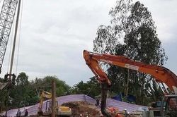 Vụ bé trai rơi xuống trụ bê tông sâu 35 mét: Gặp khó khăn vì đất sét dẻo bám chặt thiết bị đào