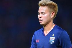 Theerathon Bunmathan: Nghệ sĩ, đồ tể và 2 mặt của đồng xu