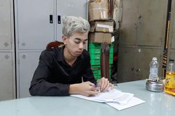 Sát hại bạn gái cũ, nghi phạm nhắn tin nói sẽ tự sát