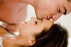 Mất hứng vì vợ mãi 'ngoan hiền'