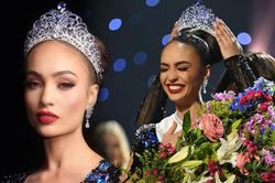 Tân Miss Universe vừa đăng quang đã được hưởng nhiều đặc quyền đẳng cấp