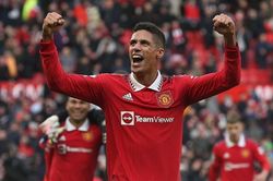 Man.United chuẩn bị tấn công ngôi nhì bảng, Varane mơ điều đẹp đẽ hơn thế